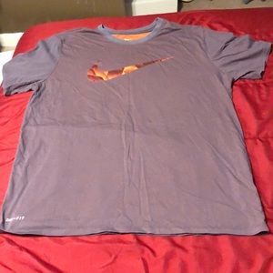 Men’s Nike Tee